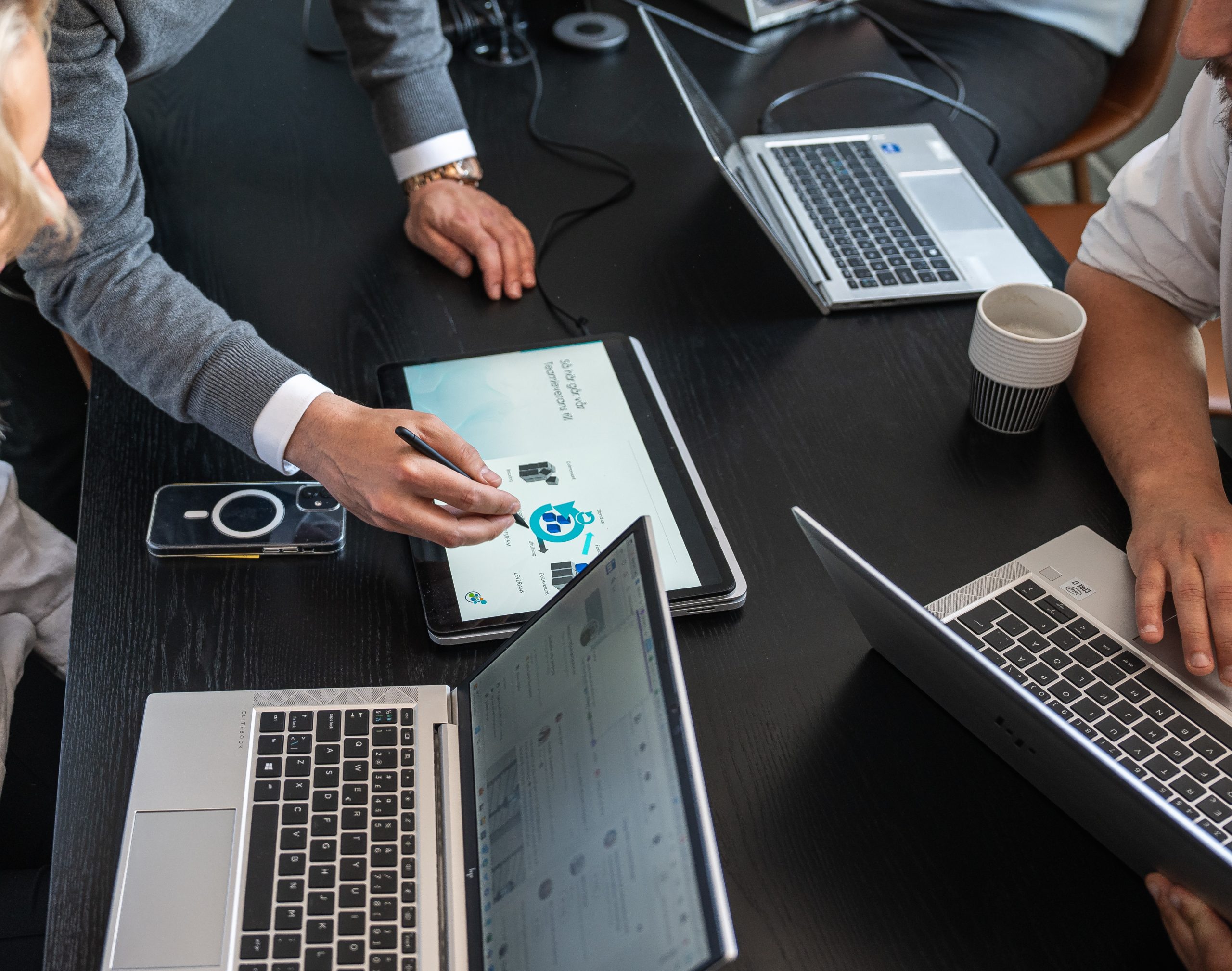 Säkerhetskonsulter från Agdiwo arbetar med identitet och säkerhet i Microsoft 365